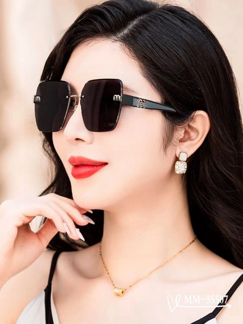 Miu Miu Sunglasses Elegant 281424