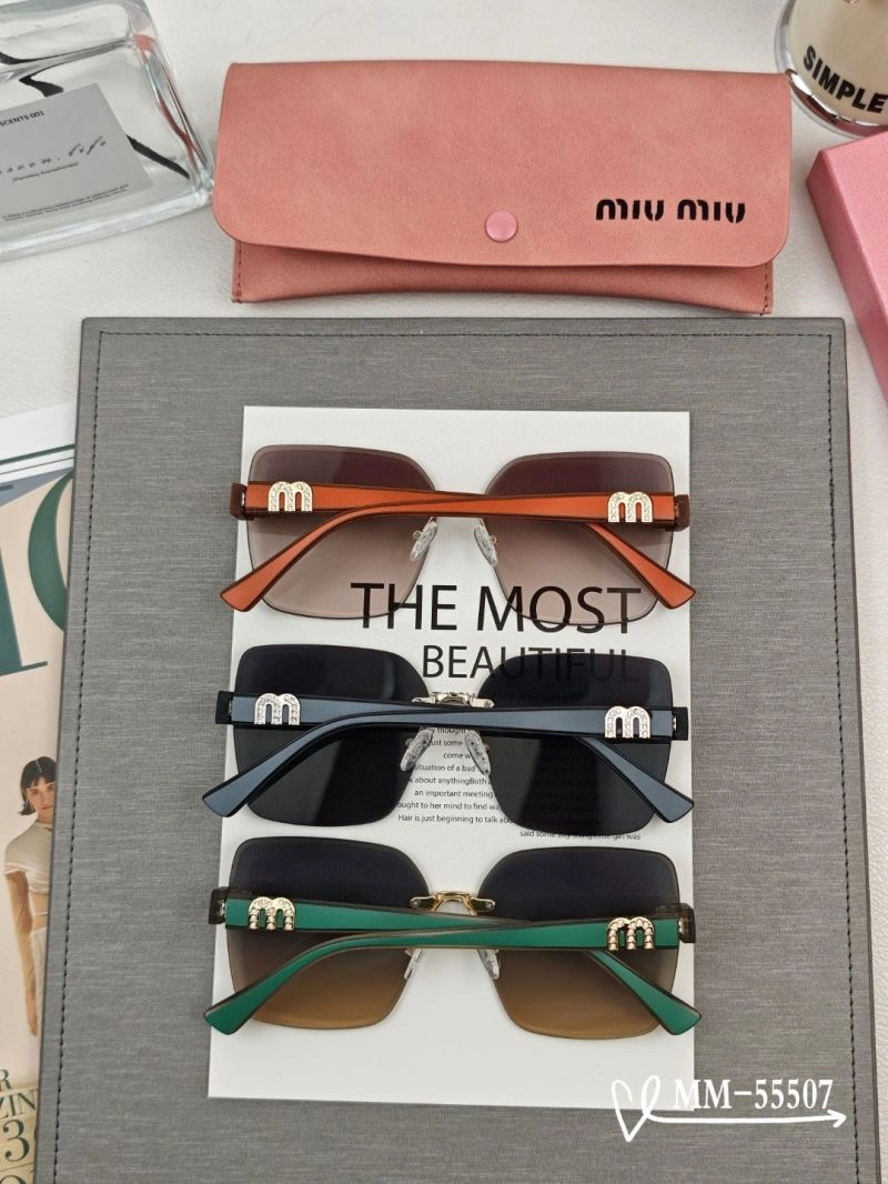 Miu Miu Sunglasses Elegant 281424