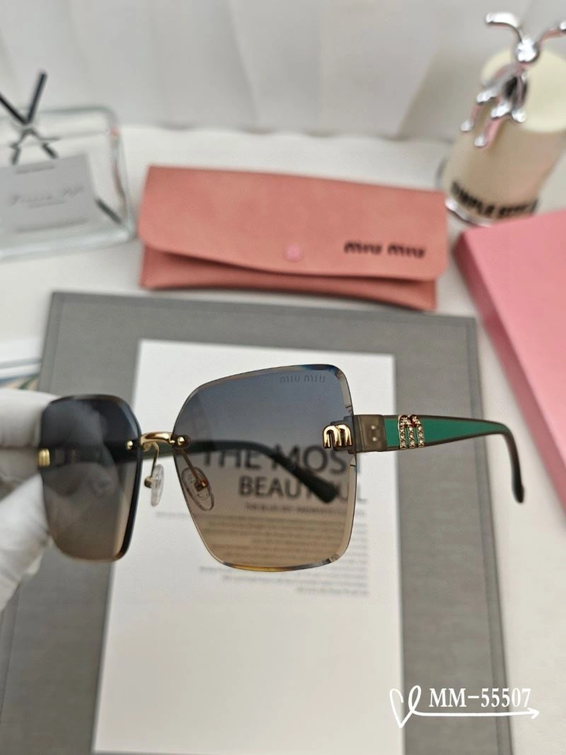 Miu Miu Sunglasses Elegant 281424
