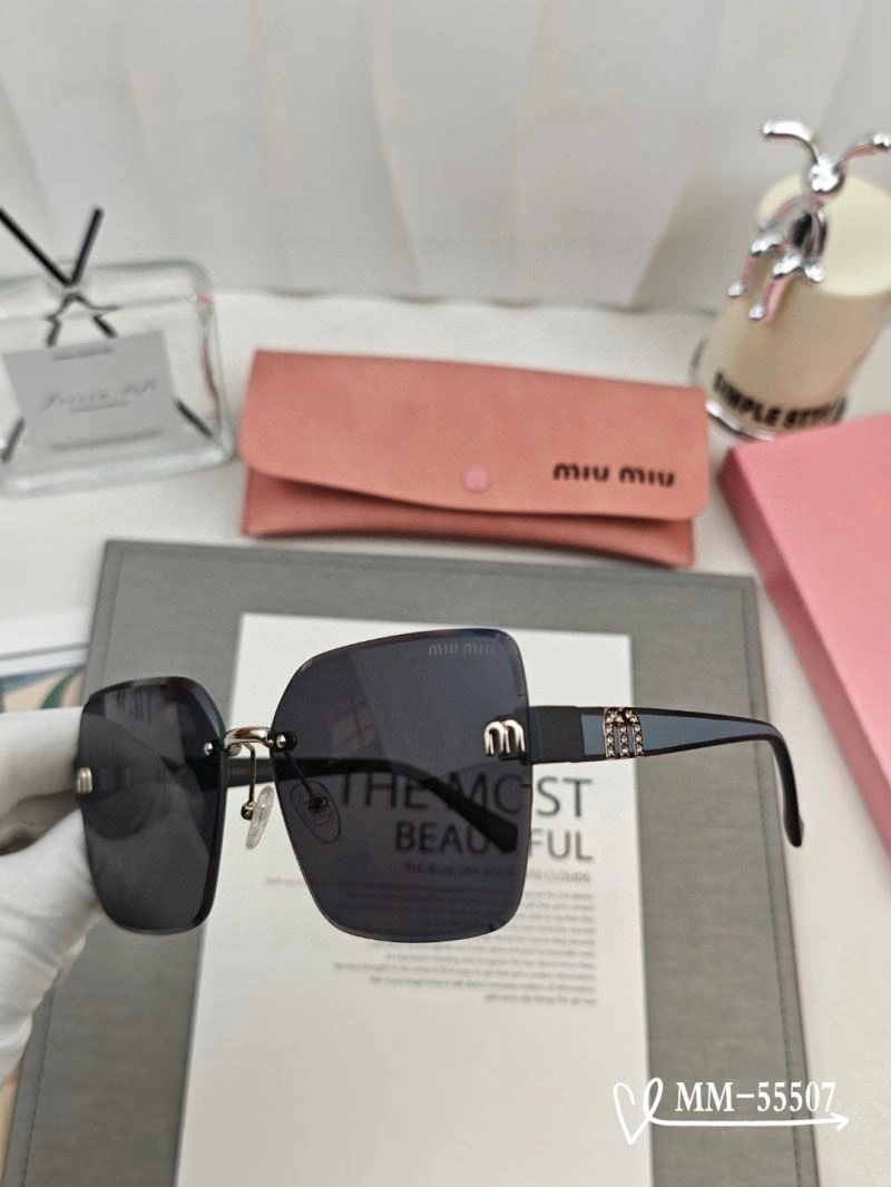 Miu Miu Sunglasses Elegant 281424