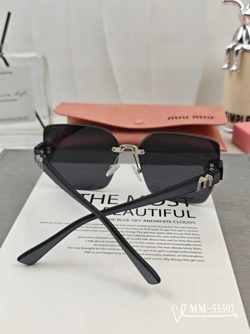 Miu Miu Sunglasses Elegant 281424