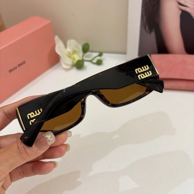 Miu Miu Sunglasses Neat 281421