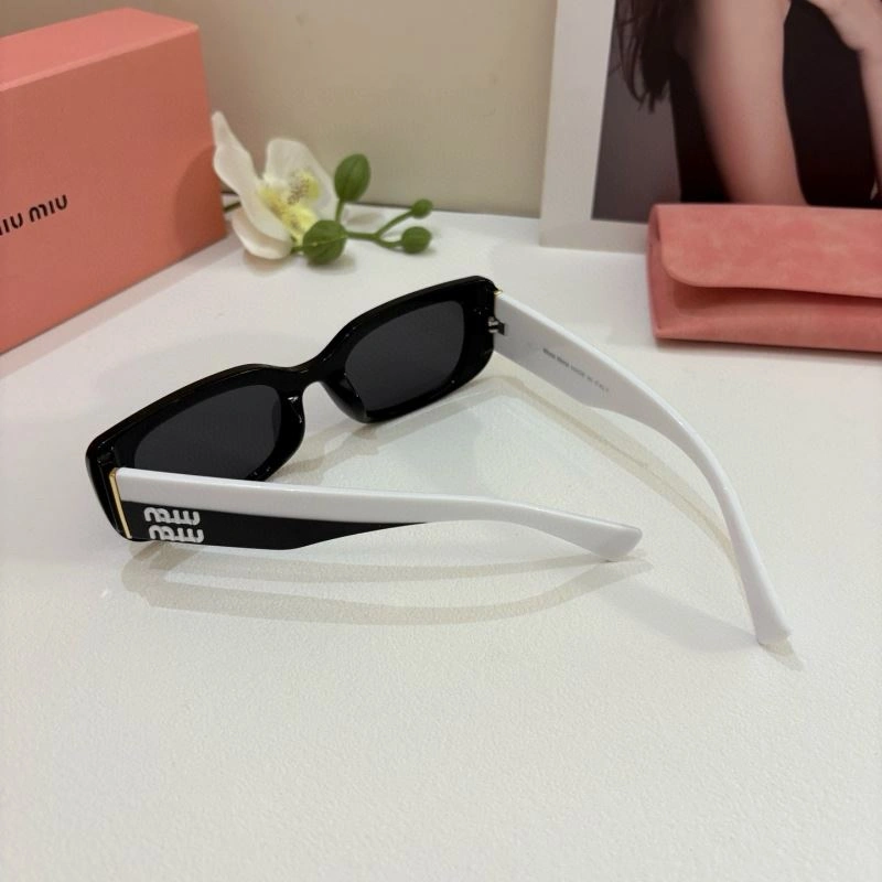 Durable Miu Miu Sunglasses 281420