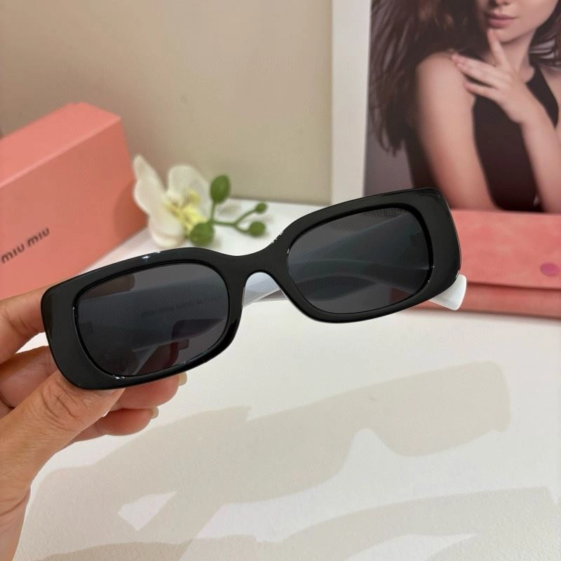 Durable Miu Miu Sunglasses 281420