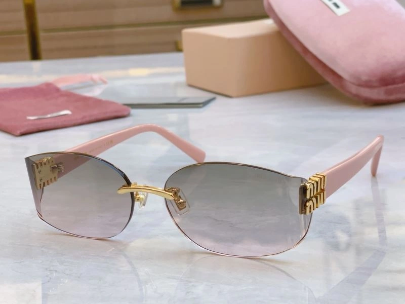 TravelReady Miu Miu Sunglasses 281395