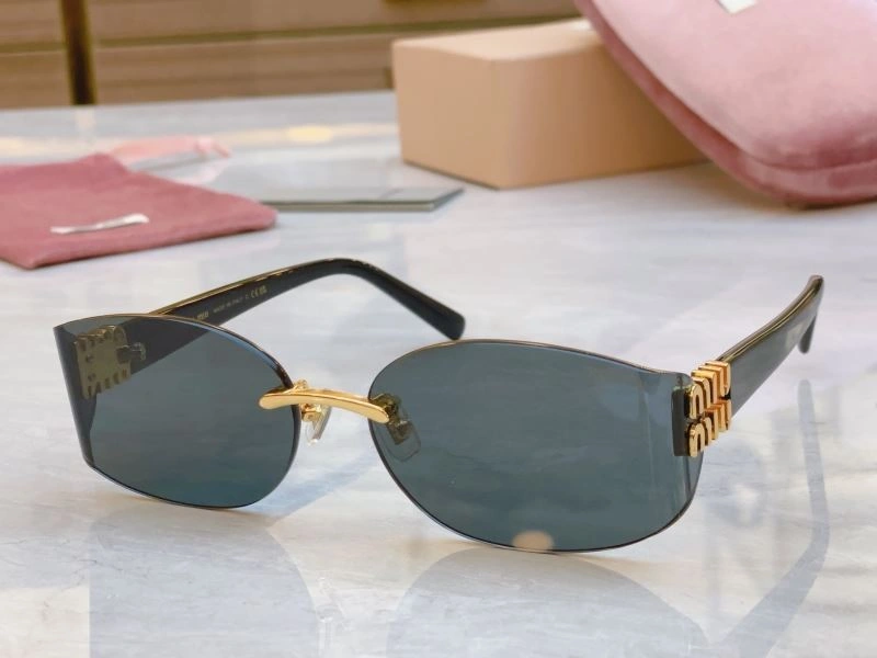 TravelReady Miu Miu Sunglasses 281395