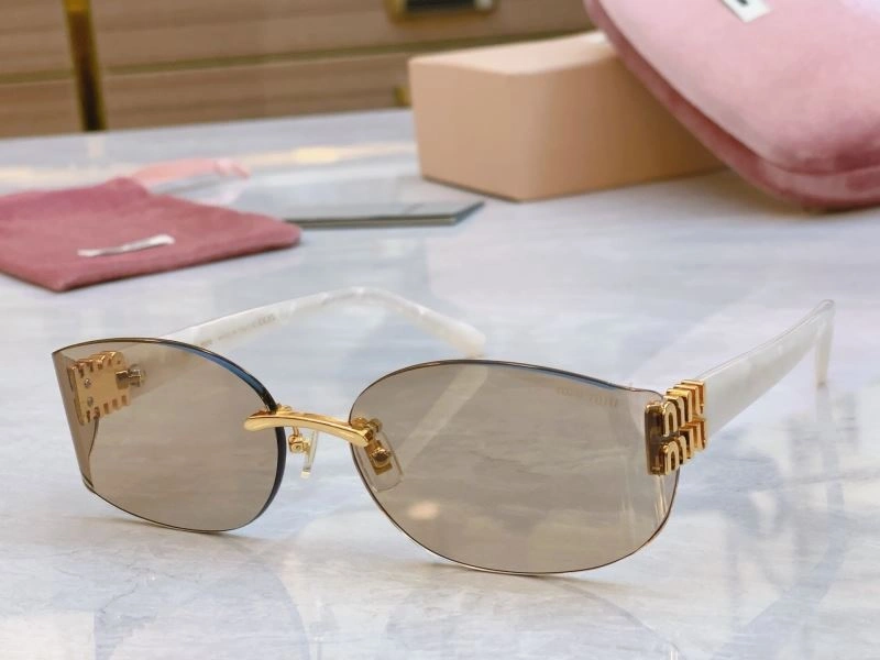 TravelReady Miu Miu Sunglasses 281395