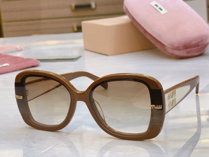 Miu Miu Sunglasses Versatile 281391