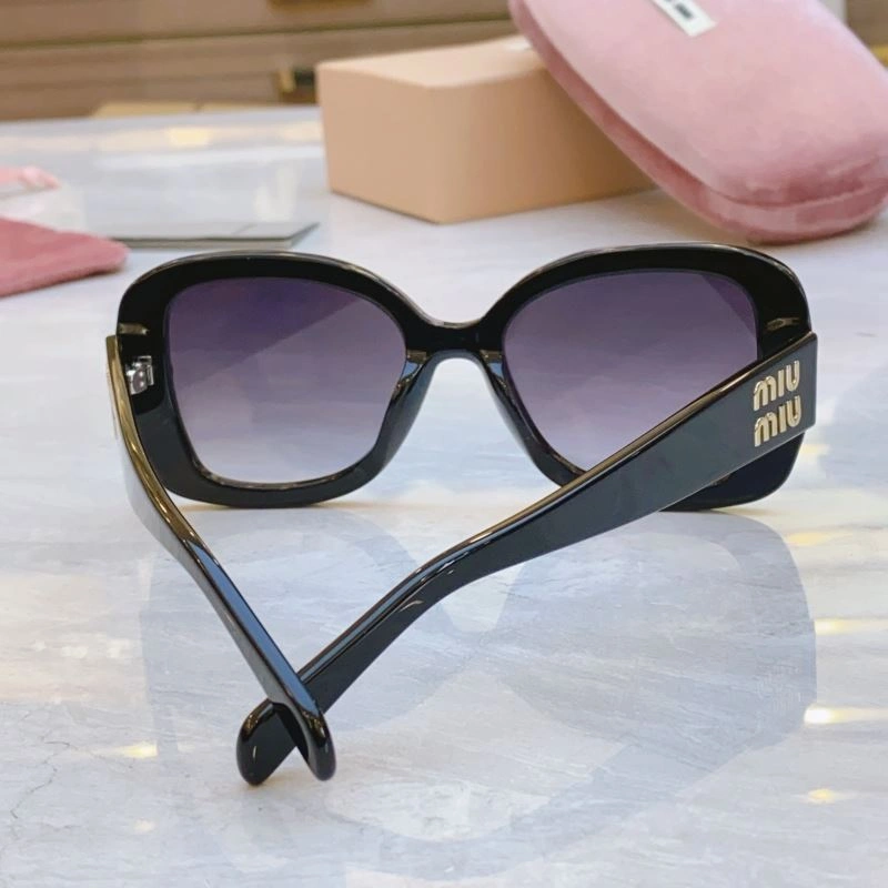 Miu Miu Sunglasses Versatile 281391