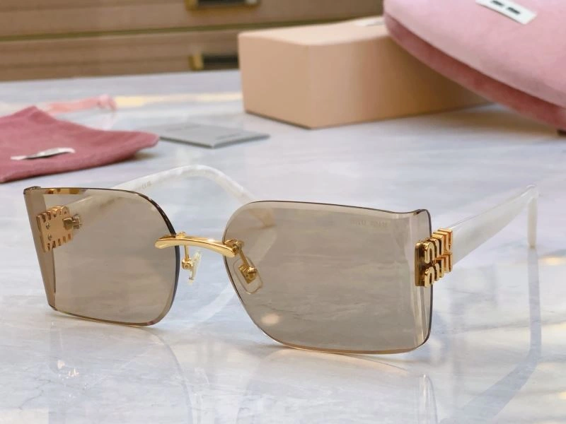 Miu Miu Sunglasses Trendsetting 281419