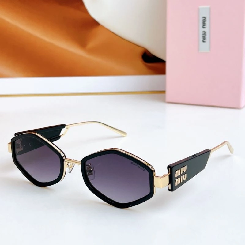 SmartChoice Miu Miu Sunglasses 281411
