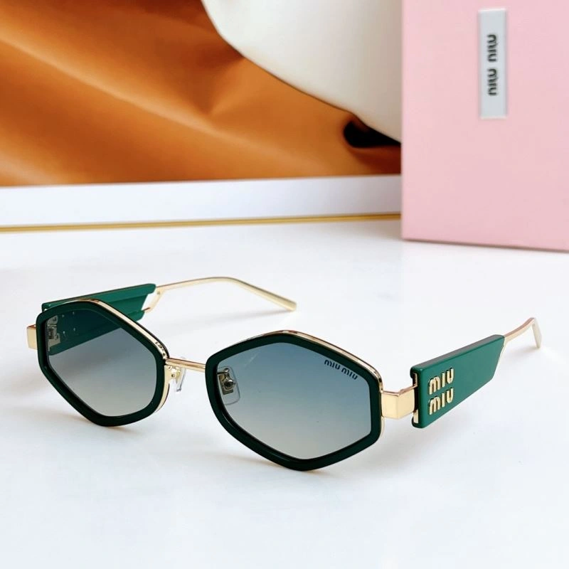 SmartChoice Miu Miu Sunglasses 281411