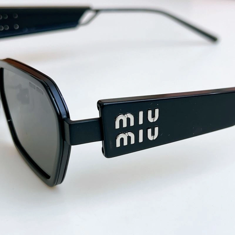 UrbanStyle Miu Miu Sunglasses 281413