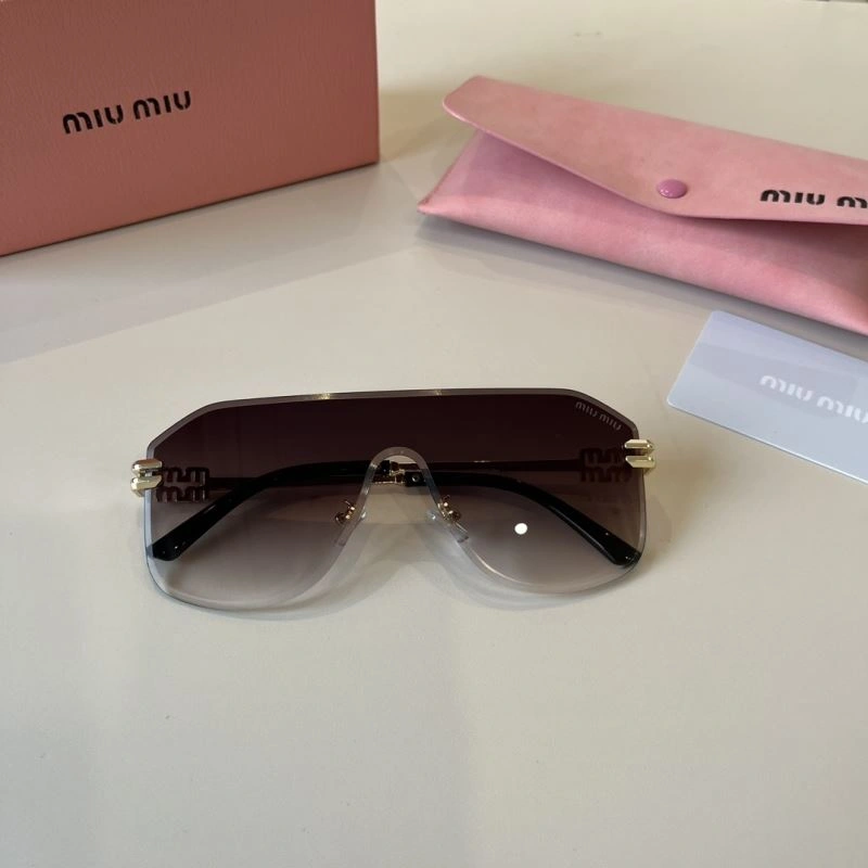 Miu Miu Sunglasses Vibrant 281403