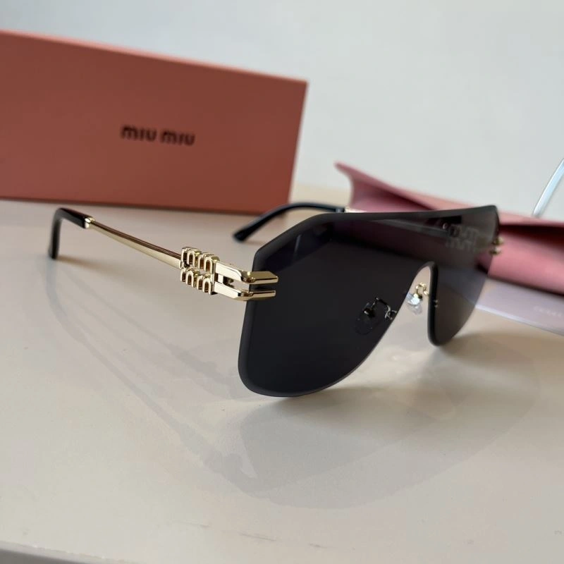 Miu Miu Sunglasses WellDesigned 281393