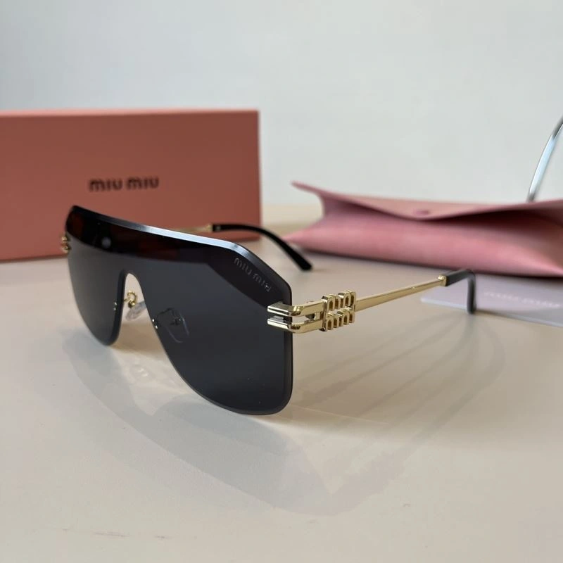 Miu Miu Sunglasses WellDesigned 281393