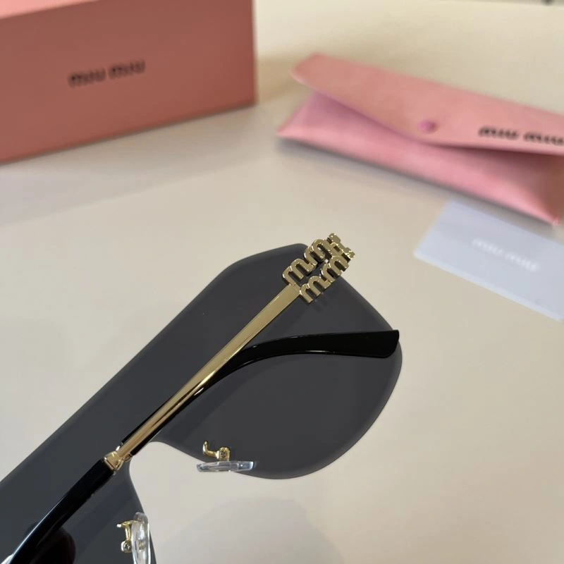 Miu Miu Sunglasses WellDesigned 281393