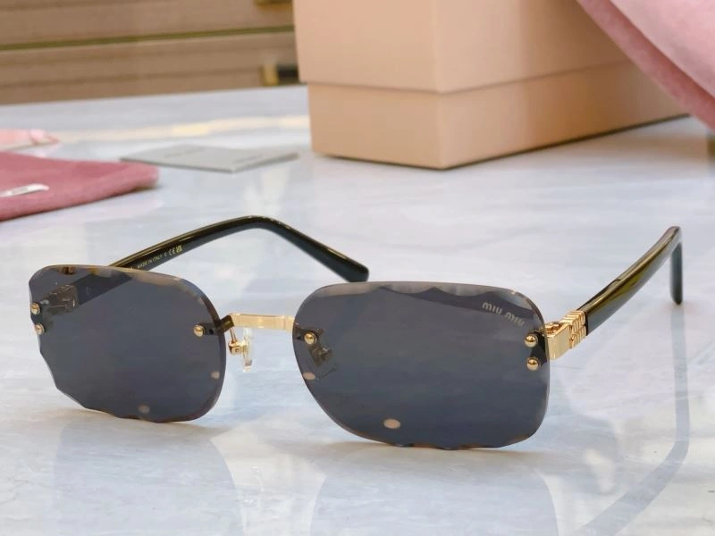 Contemporary Miu Miu Sunglasses 281405