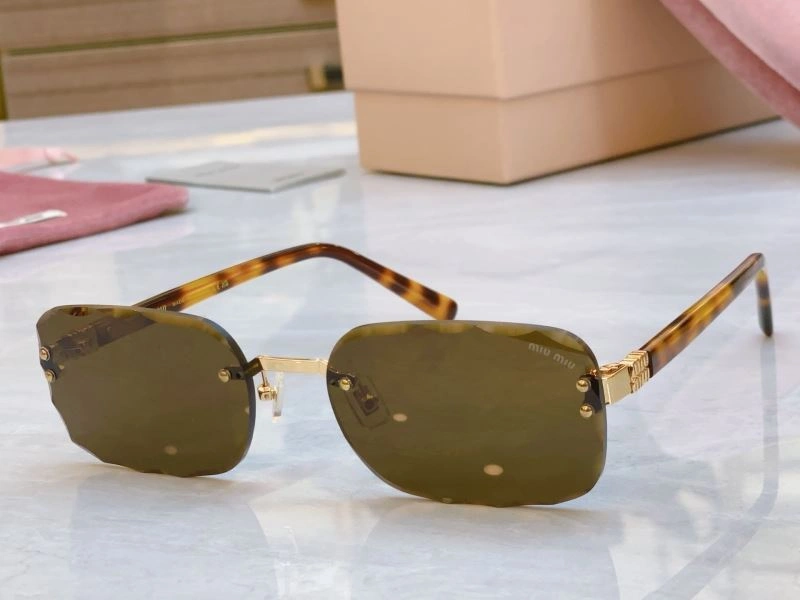 Contemporary Miu Miu Sunglasses 281405