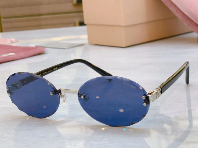 Miu Miu Sunglasses ComfortFit 281406