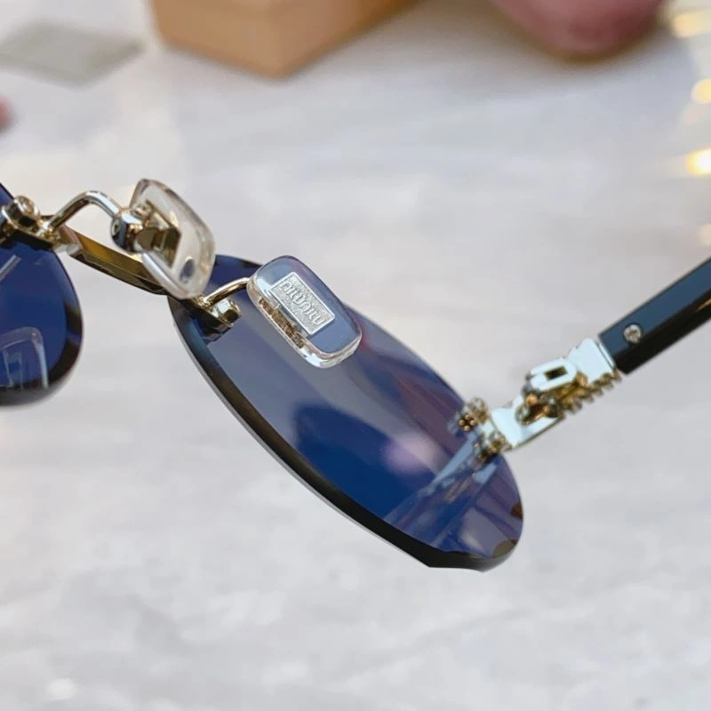 Miu Miu Sunglasses ComfortFit 281406