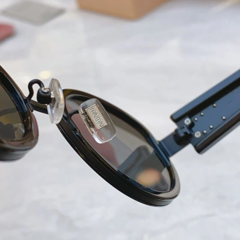 Lightweight Miu Miu Sunglasses 281407
