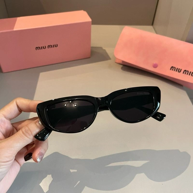MoistureWicking Miu Miu Sunglasses 281398