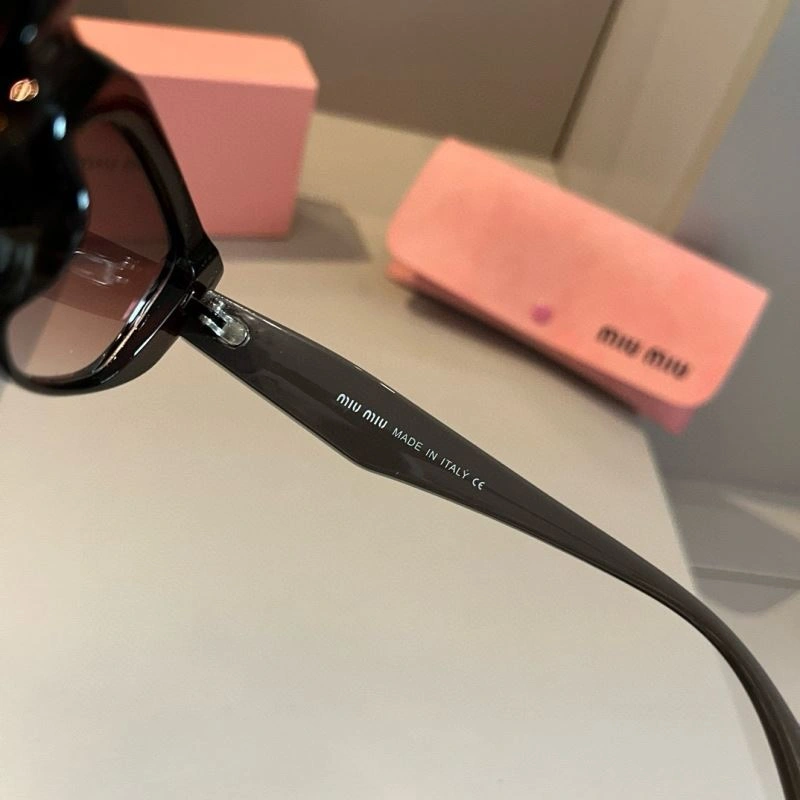 Timeless Miu Miu Sunglasses 281404
