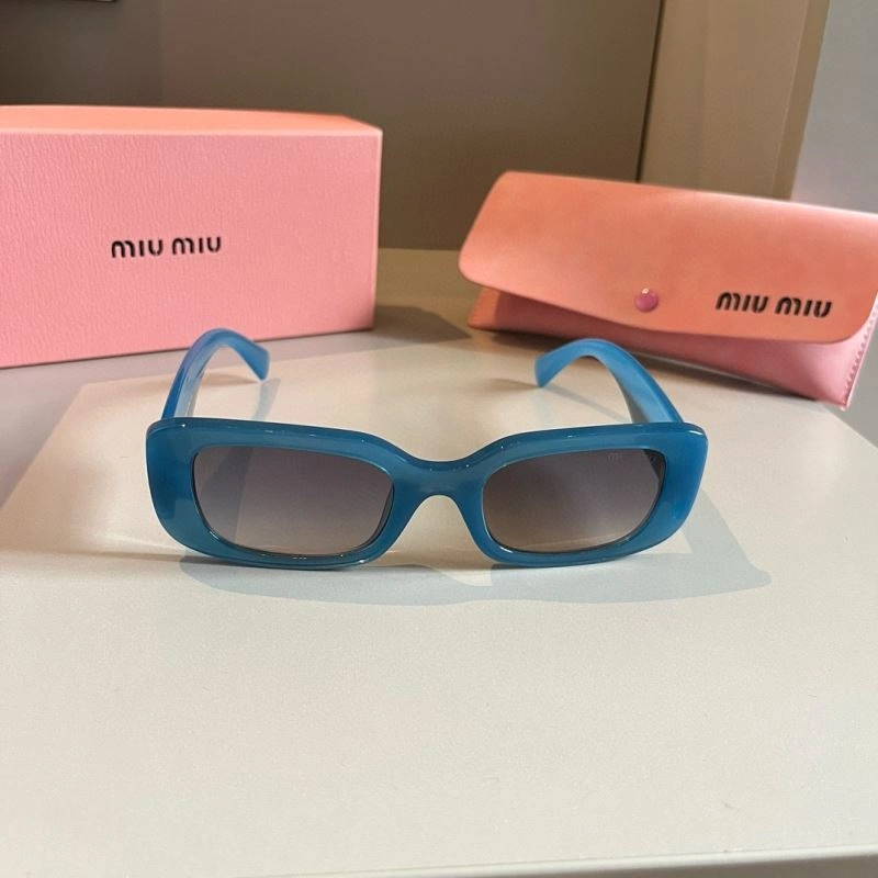 Miu Miu Sunglasses SmoothTexture 281401