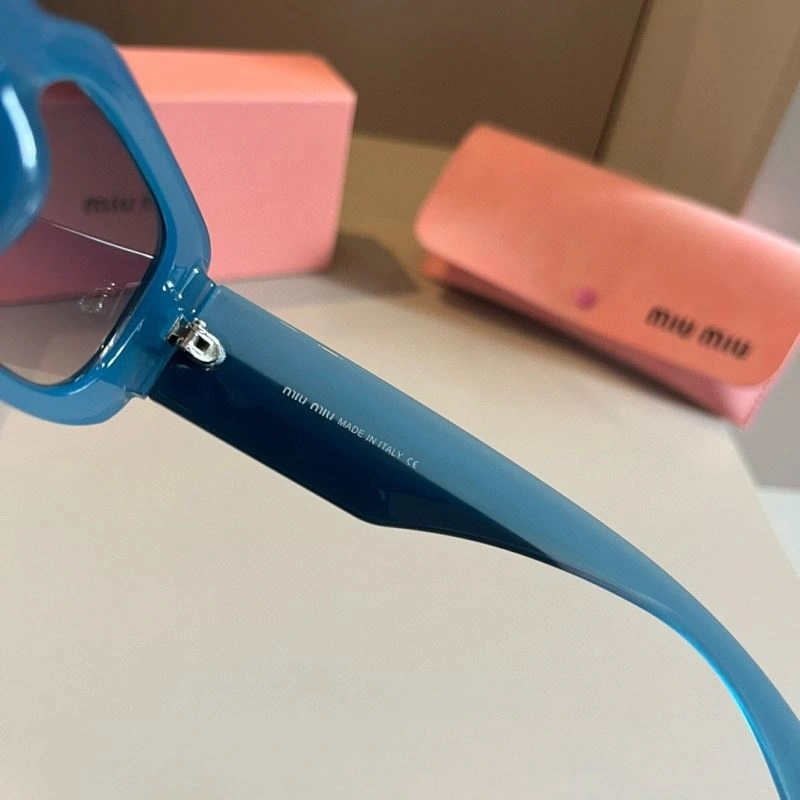 Miu Miu Sunglasses SmoothTexture 281401