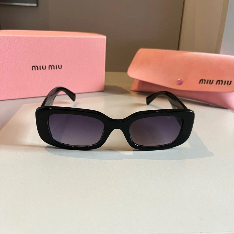 Durable Miu Miu Sunglasses 281397