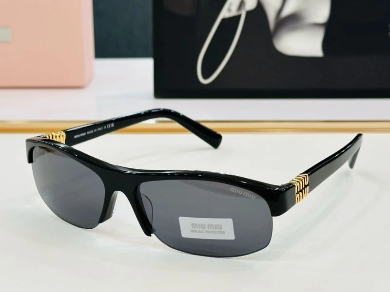 Miu Miu Sunglasses Durable 281417