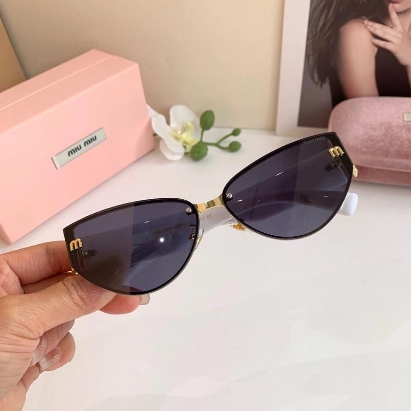 TravelReady Miu Miu Sunglasses 281382