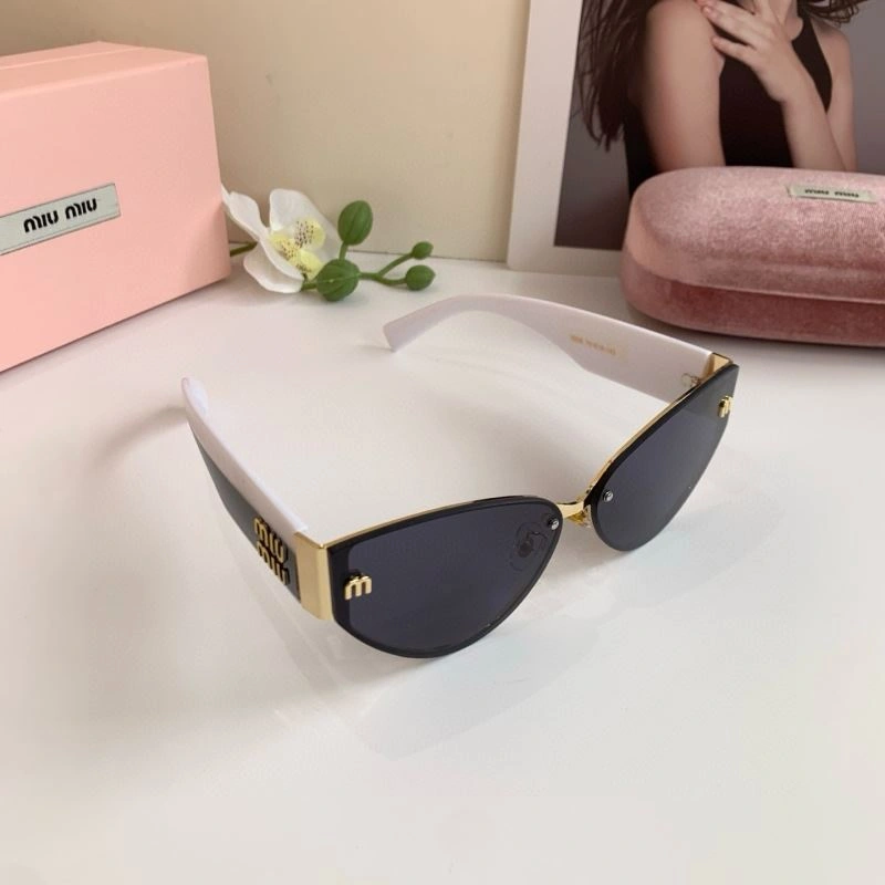 TravelReady Miu Miu Sunglasses 281382
