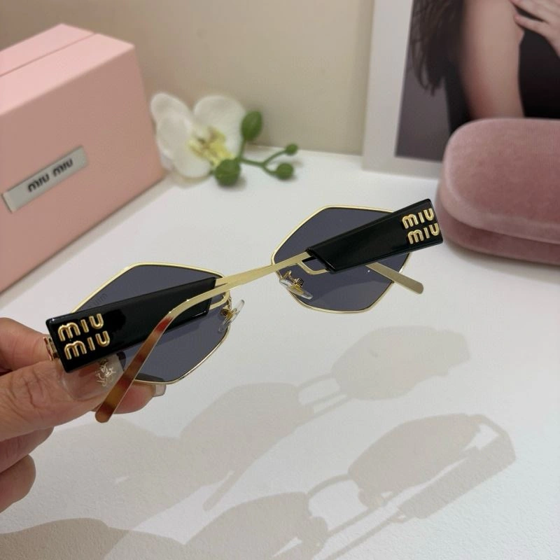 TimelessDesign Miu Miu Sunglasses 281381