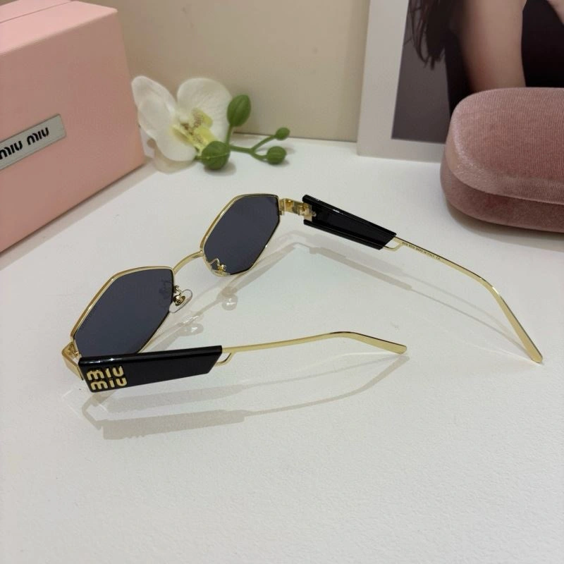 TimelessDesign Miu Miu Sunglasses 281381