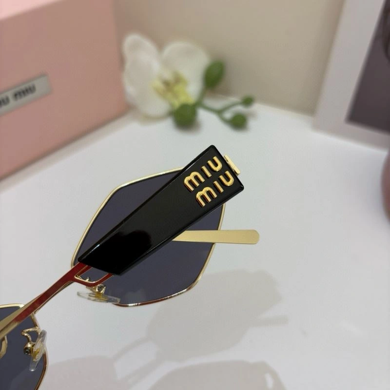 TimelessDesign Miu Miu Sunglasses 281381