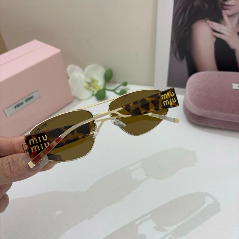 AllSeason Miu Miu Sunglasses 281372