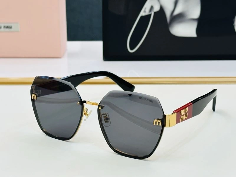 Youthful Miu Miu Sunglasses 281375