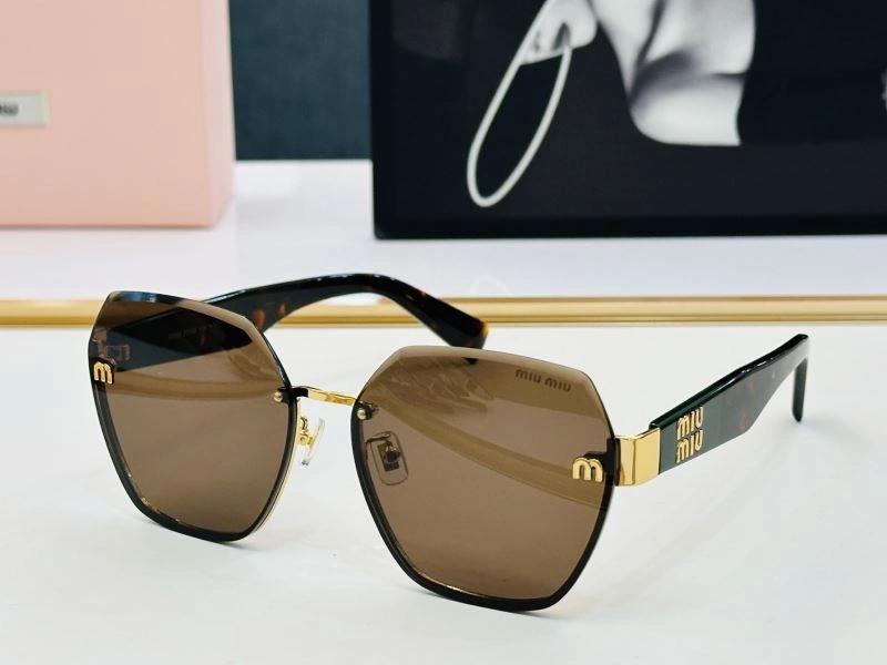 Youthful Miu Miu Sunglasses 281375