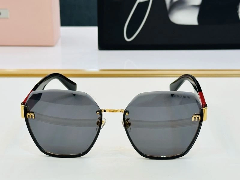 Youthful Miu Miu Sunglasses 281375
