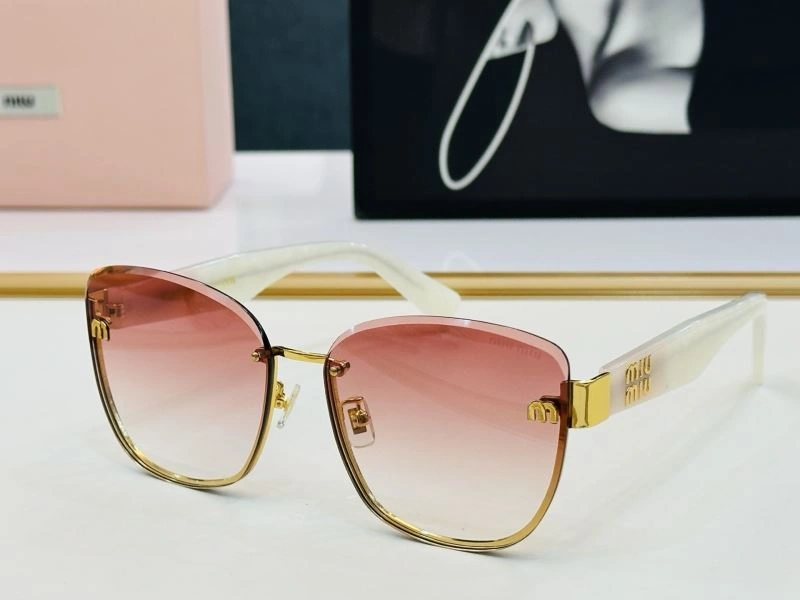 Chic Miu Miu Sunglasses 281371