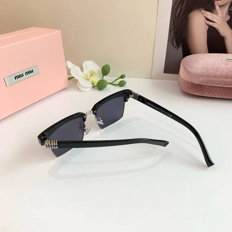 FlexibleFit Miu Miu Sunglasses 281366