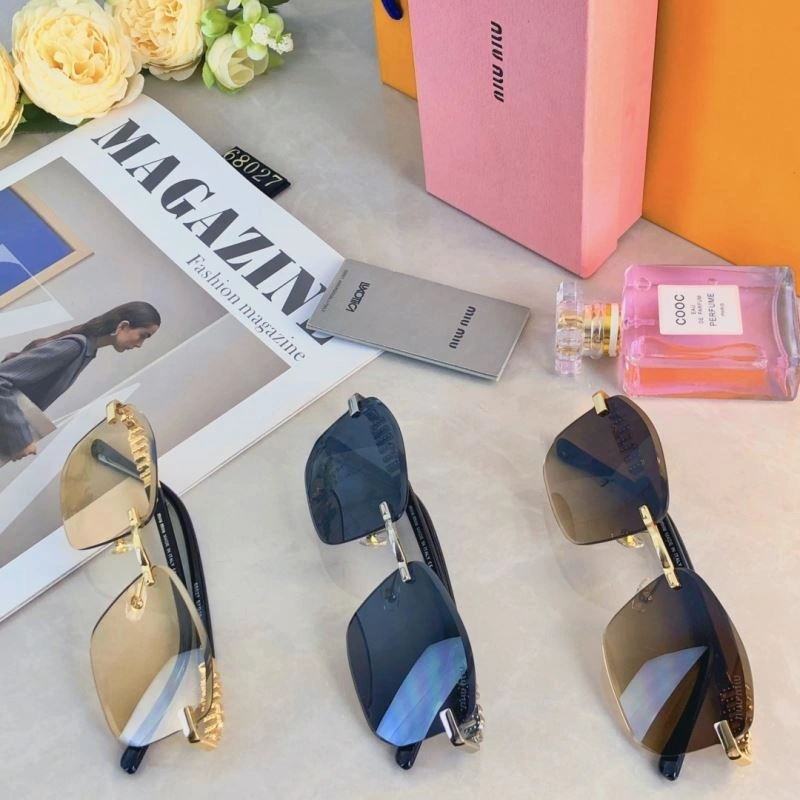 Miu Miu Sunglasses Unisex 281376