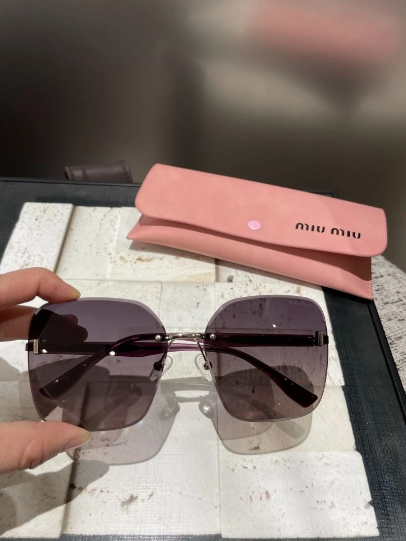 SmartChoice Miu Miu Sunglasses 281356