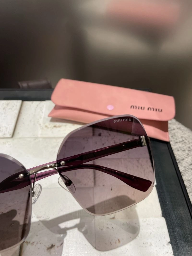 SmartChoice Miu Miu Sunglasses 281356