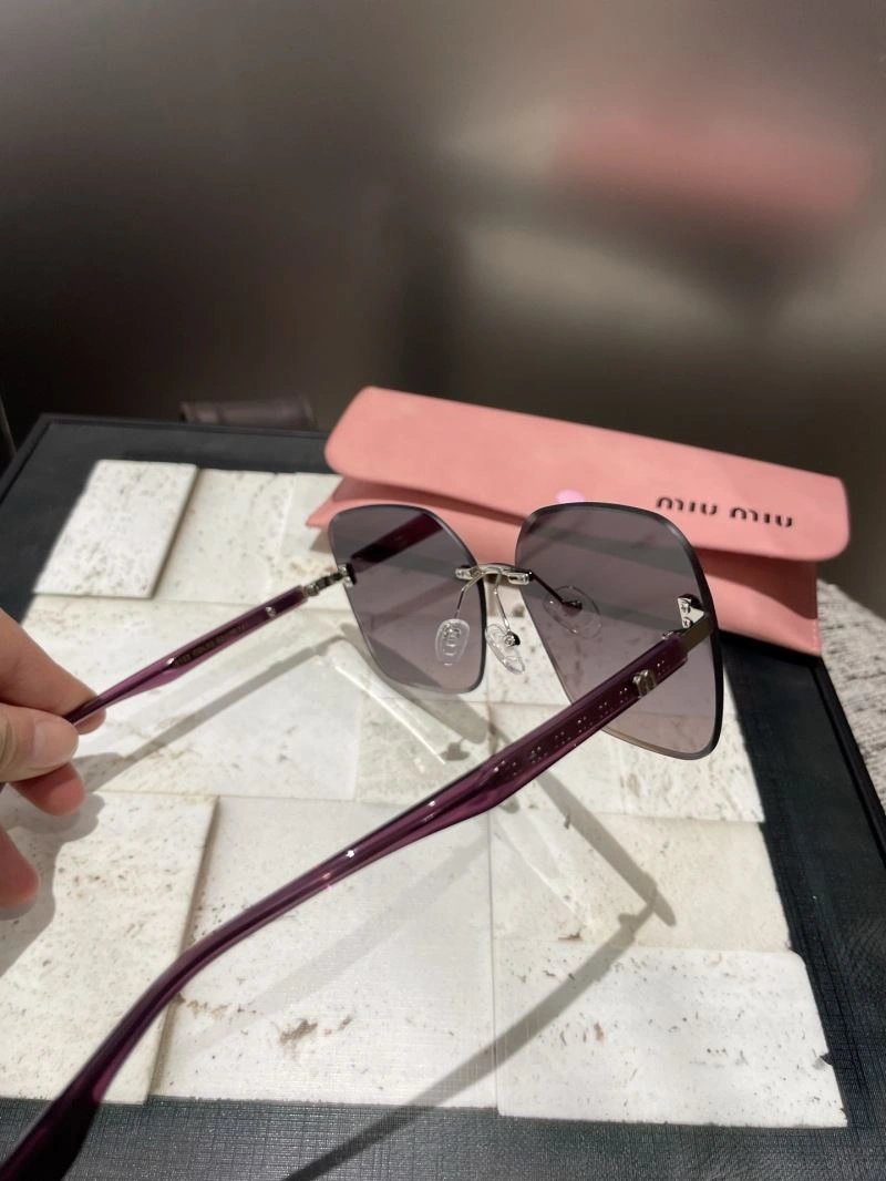 SmartChoice Miu Miu Sunglasses 281356