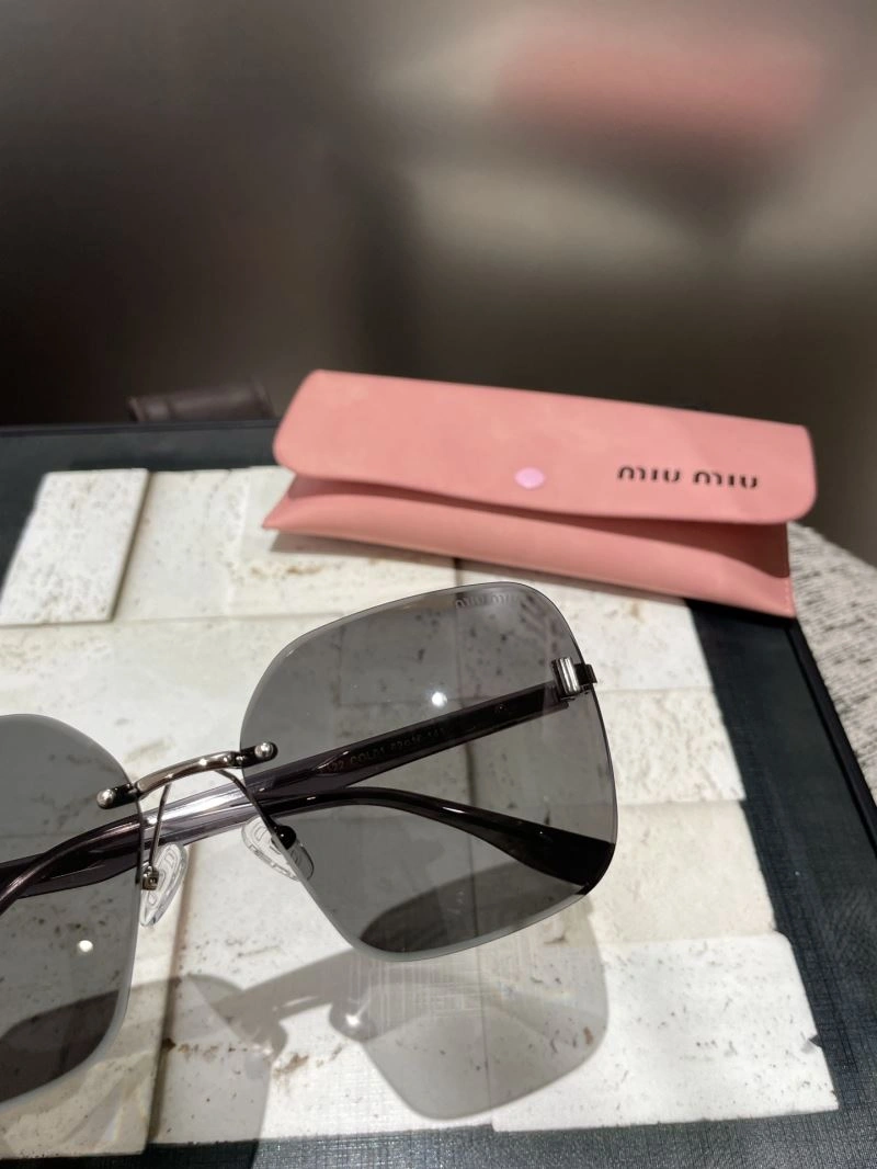 Miu Miu Sunglasses SunProtective 281367