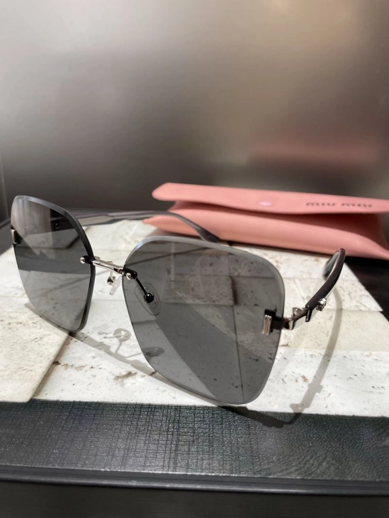 Miu Miu Sunglasses SunProtective 281367