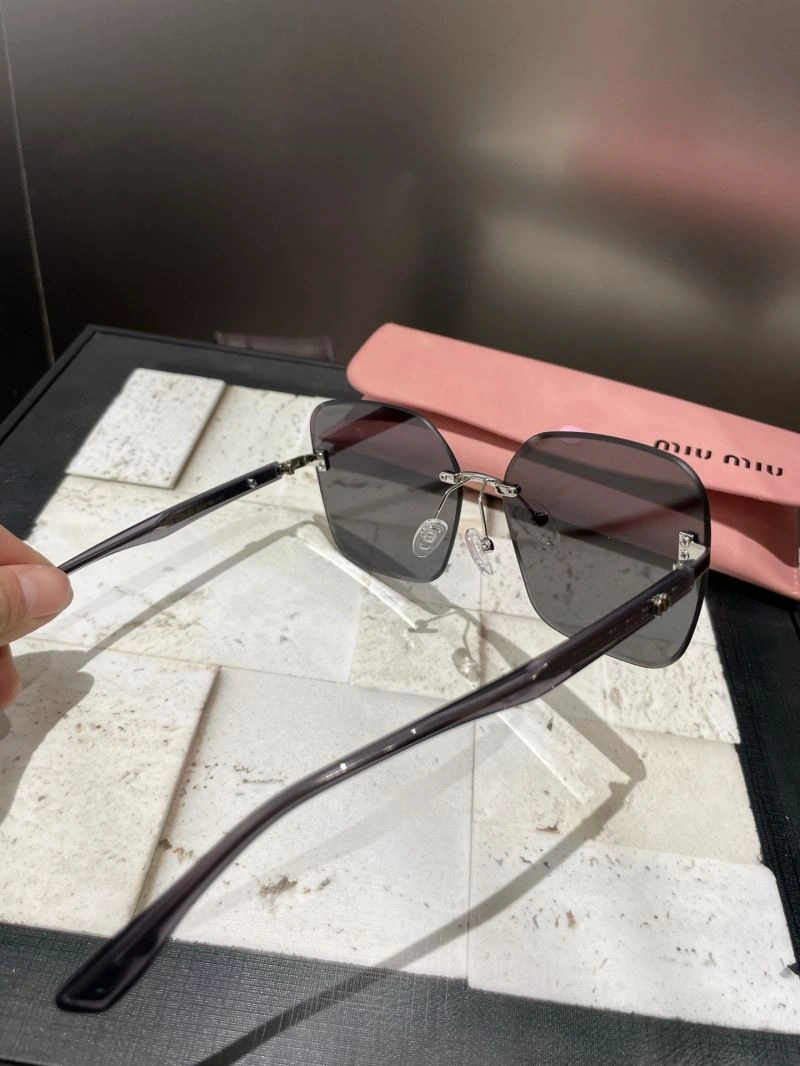 Miu Miu Sunglasses SunProtective 281367